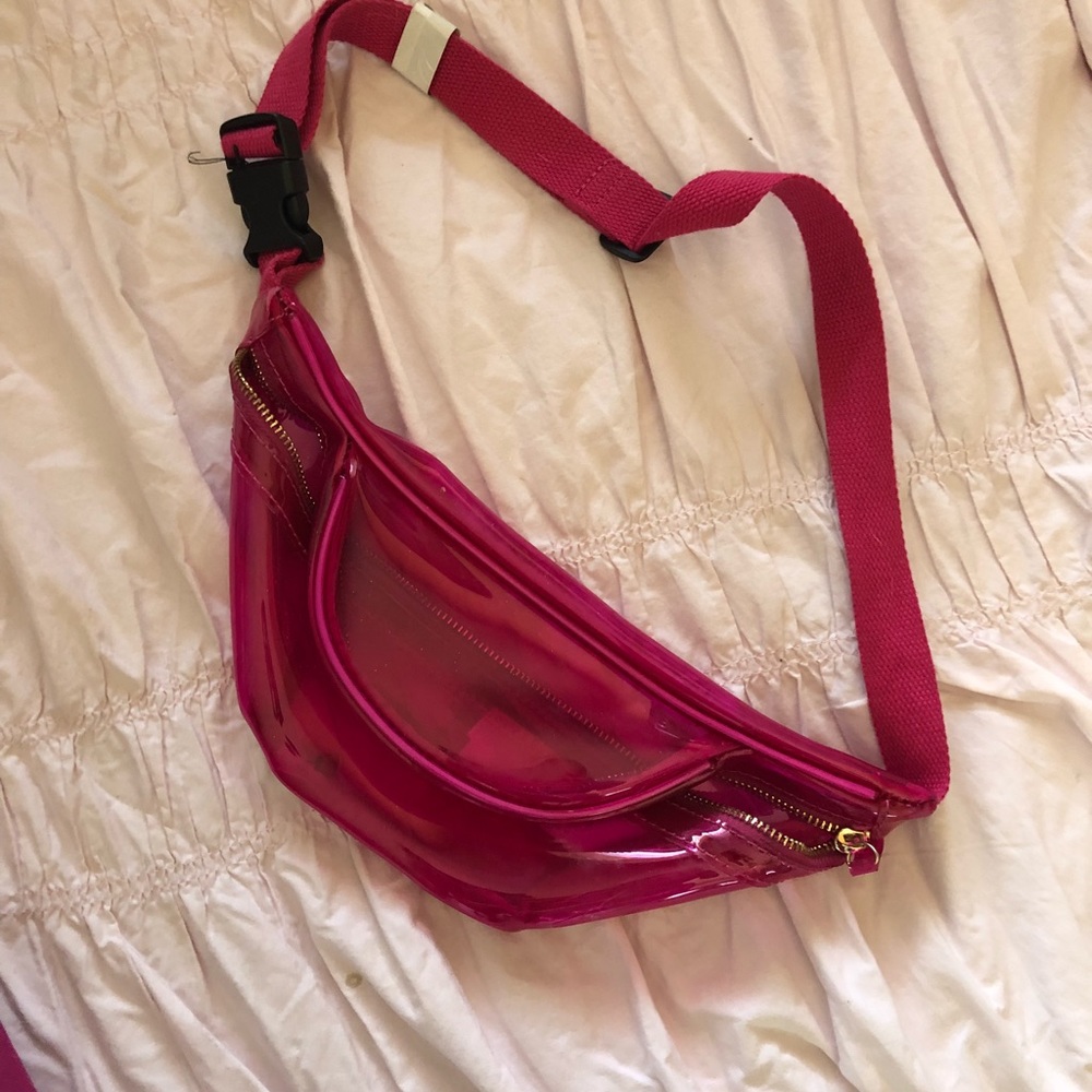 PINK FANNY PACK 💗